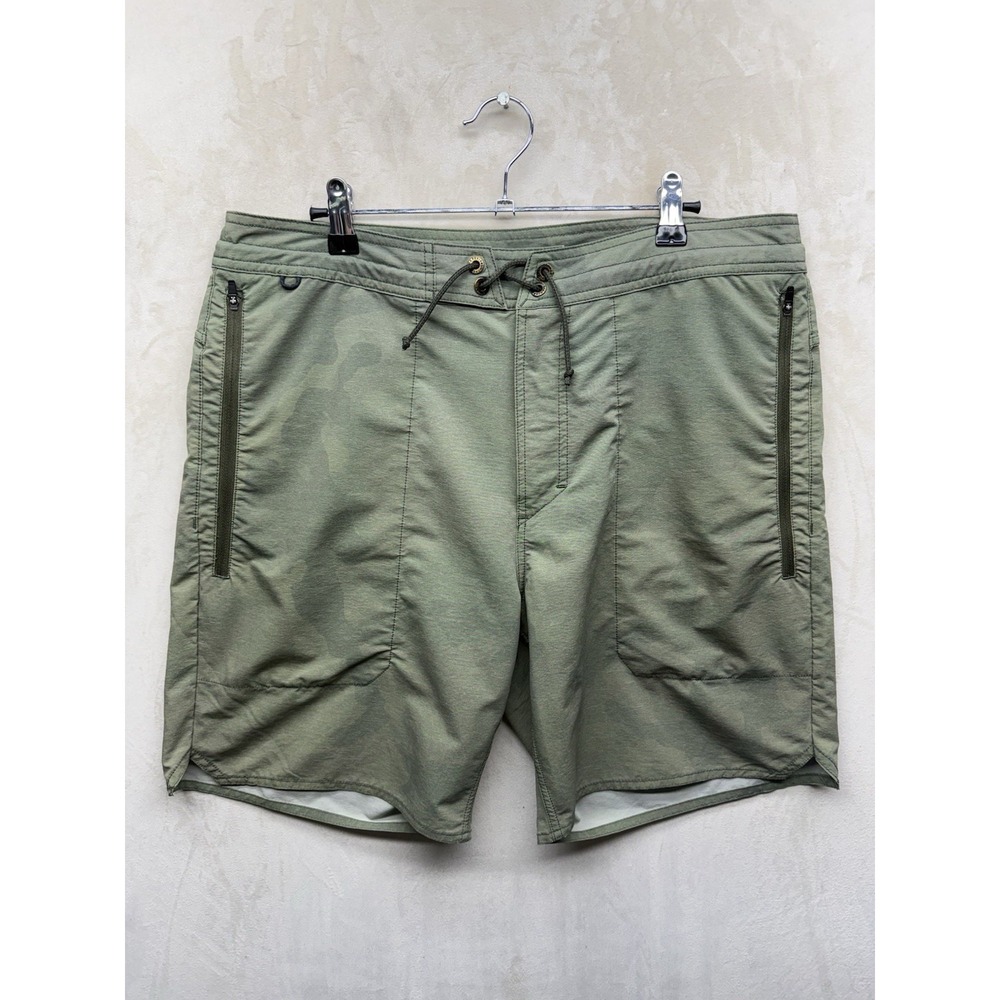 Roark Layover 2.0 Camo Shorts Mens 34 Green Zipper Pockets Casual Performance